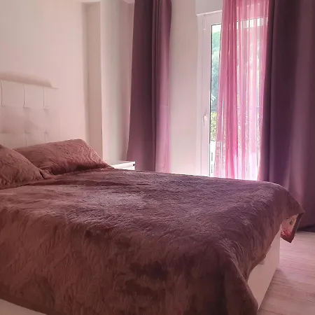 Comfort 2 Apartamento *